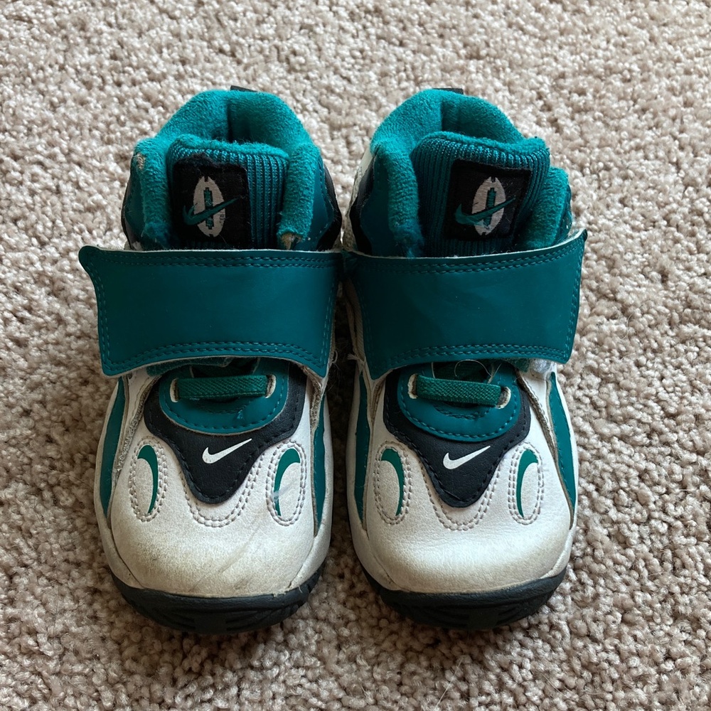 Toddler Boy Nike Air Max Speed Turf 8C Teal Green, Black, and White Sneakers
